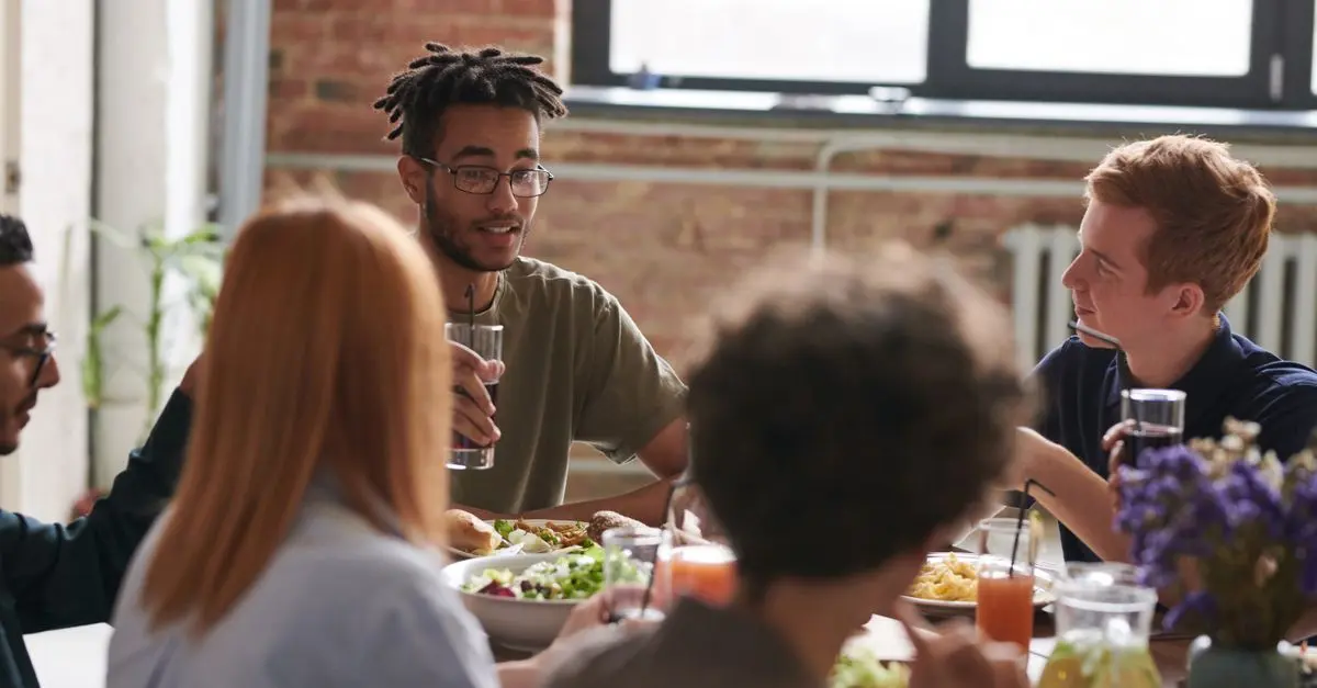 Cómo mejorar tu salud mental a través de la alimentación saludable